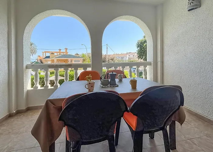 2 Bedroom Beautiful In